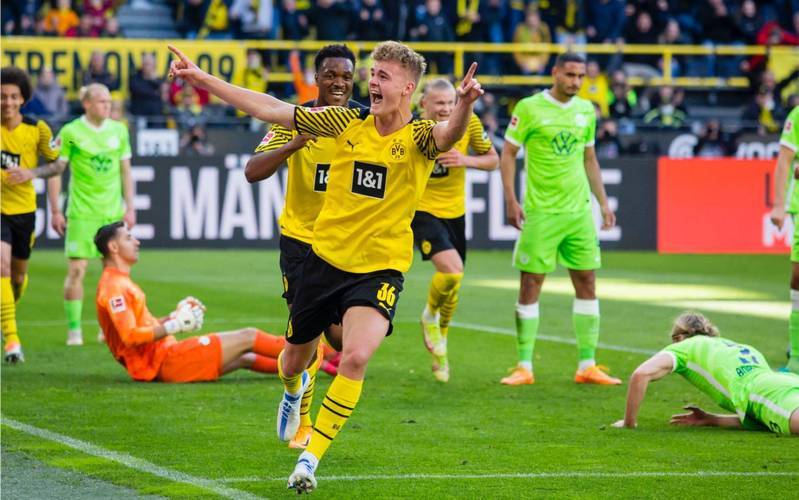 关于沃尔夫斯堡球员在主场比赛中表现不俗，实力有增长的信息