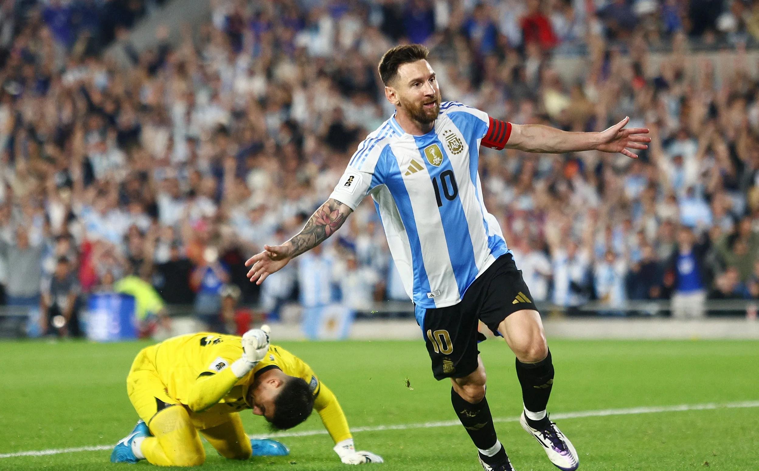 国足轻取巴萨,梅西世界波破门英超 国足轻取巴萨,梅西世界波破门英超