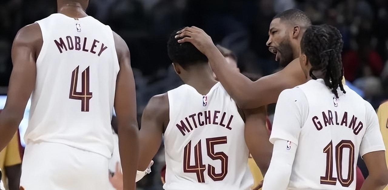 包含骑士绝杀逆转篮网,场下教练团队庆祝踊跃的词条 包含骑士绝杀逆转篮网,场下教练团队庆祝踊跃的词条