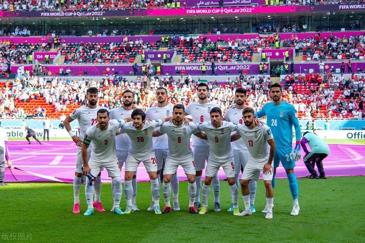 爱尔兰队主场大胜奥地利队,成功晋级淘汰赛 爱尔兰队主场大胜奥地利队,成功晋级淘汰赛