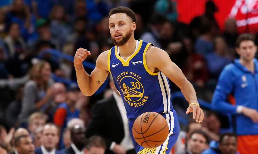 勇士再胜雷霆，取得四连胜