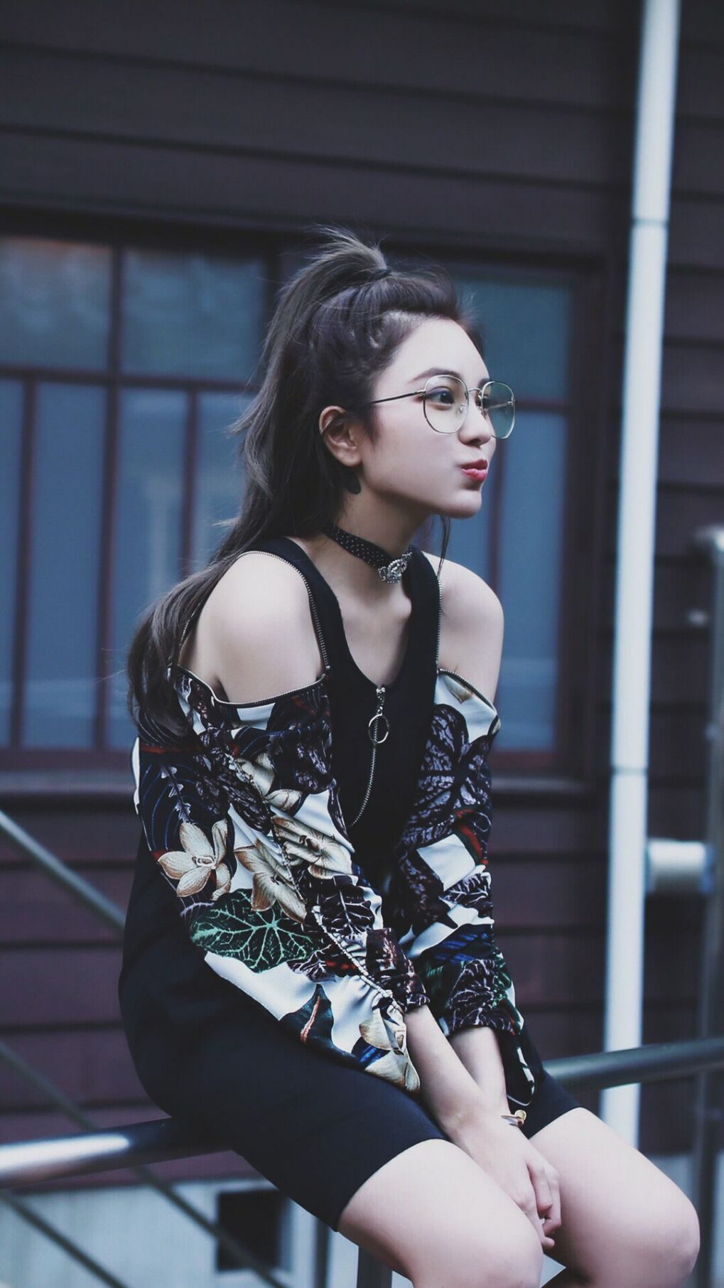 绝境英雄，维尼修斯加时一击，阿尔及利亚续写北非足球坚韧史诗