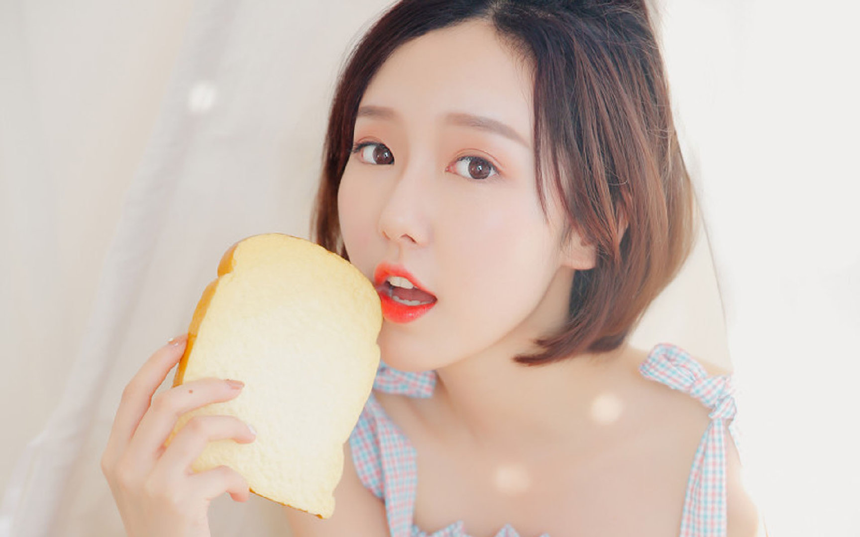 黄蜂蛰热火,爱德华兹燃爆赛场,个人能力颠覆胜负天平