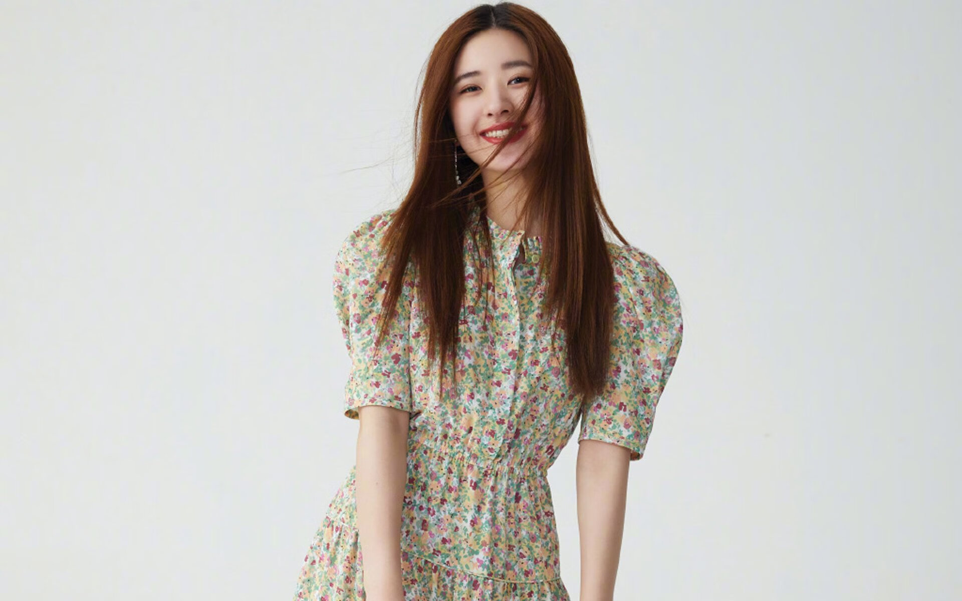 贝蒂斯闪电战速胜皇家社会，克瓦拉茨赫利亚欧冠淘汰赛独揽风云