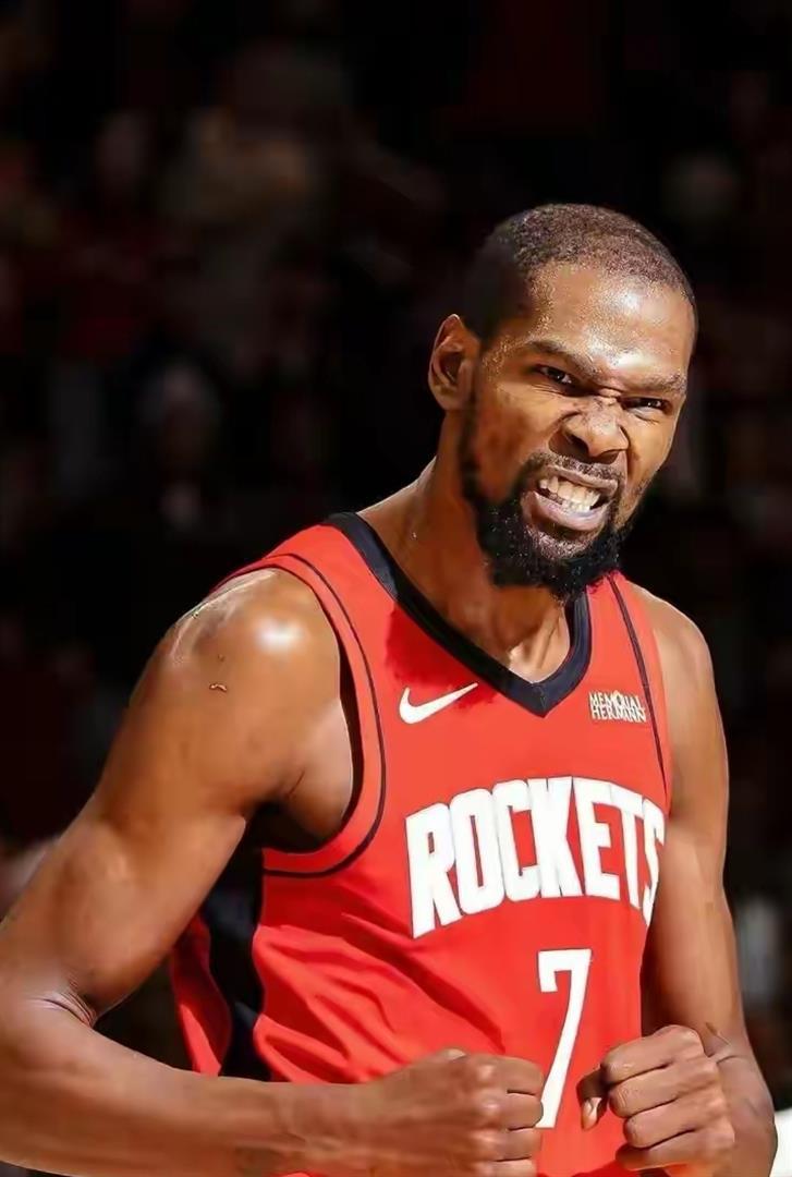 年度焦点之战焦点战，魔术正面击溃火箭