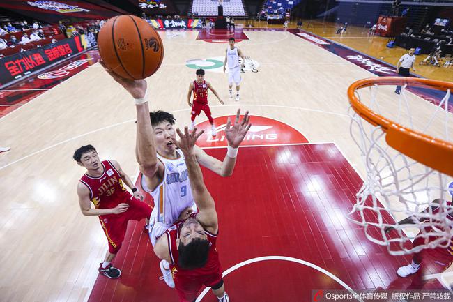 阿圭罗攻防两端统治，塞内加尔压哨击败埃及