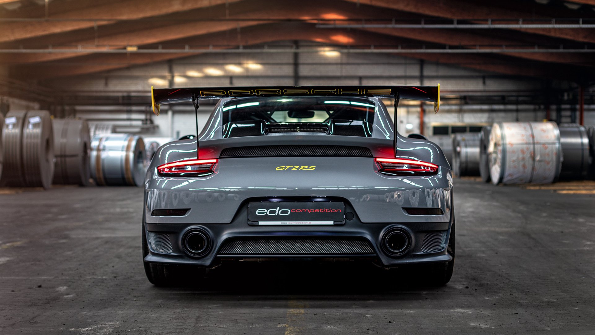 暴力美学与致命优雅,当灰熊撕碎深圳,布克在德比跳起独舞